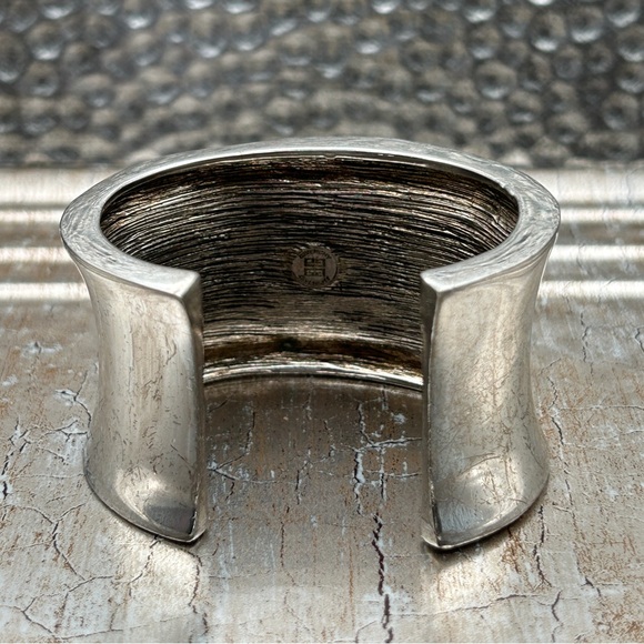 Vintage 80s Rare Givenchy Wide Cuff Two Tone Bracelet & Clip On Earrings Bundle - Picture 6 of 16